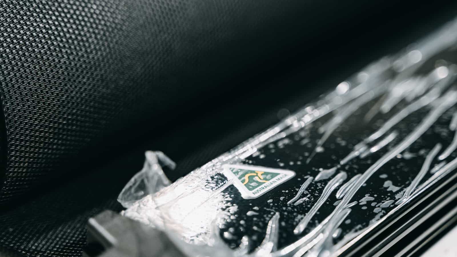 veue wire guide awning